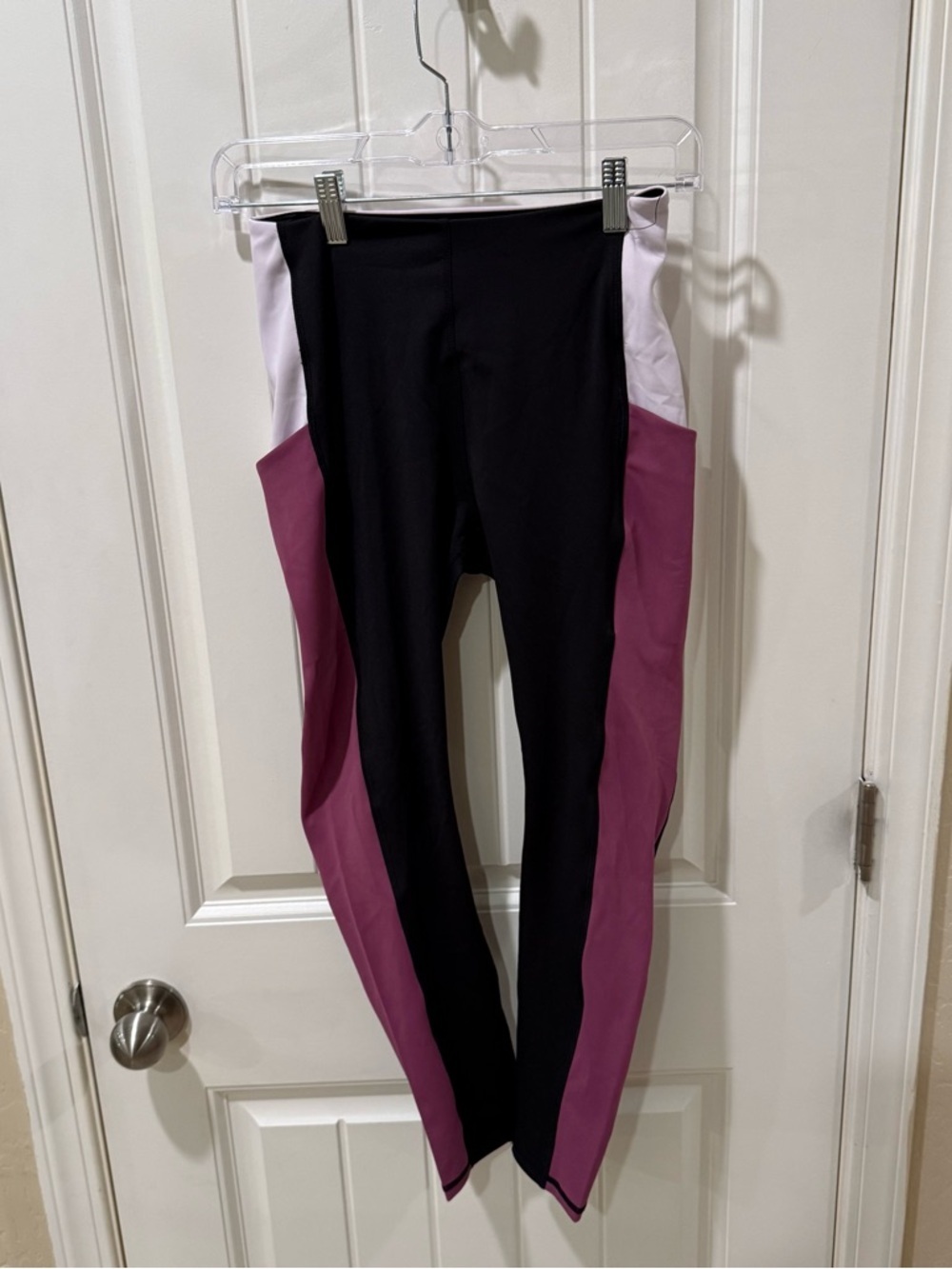 Move Theology Leggings Womens Small Black Pink Colorblock NWOT